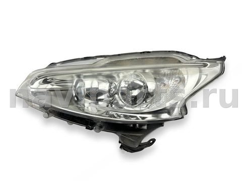 Фара левая Peugeot 208, 2013 г., OEM 9802221580, арт. 138908