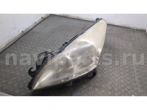 Фара левая Peugeot 5008, 2009 г., OEM 9685472780, арт. 21396573