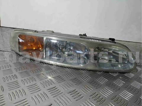 Фара правая Chevrolet Alero, 1999 г., арт. 008415