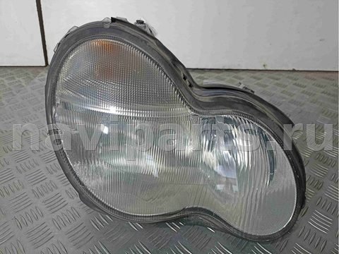 Фара правая Mercedes C W203, 2001 г., OEM 0301166272, арт. 009797