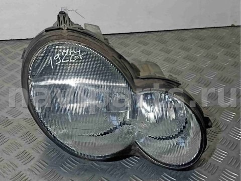 Фара правая Mercedes C W203, 2003 г., OEM 15084600, арт. 009801