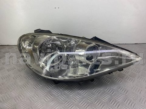 Фара правая Peugeot 807, 2005 г., OEM 89009185, арт. 53713