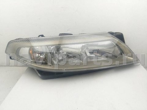 Фара правая Renault Laguna, 2001 г., OEM 8200002466, арт. 54825207