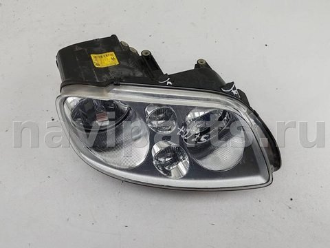 Фара правая Volkswagen Touran, 2003 г., OEM 0301205202, арт. 54843510