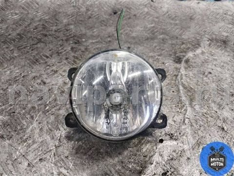 Фара противотуманная правая Renault Sandero Stepway, 2015 г., арт. 00105696