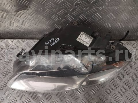 Фары передние (комплект) Audi A4 B7, 2005 г., OEM 8E0941003AK, арт. 104310577, фото 4
