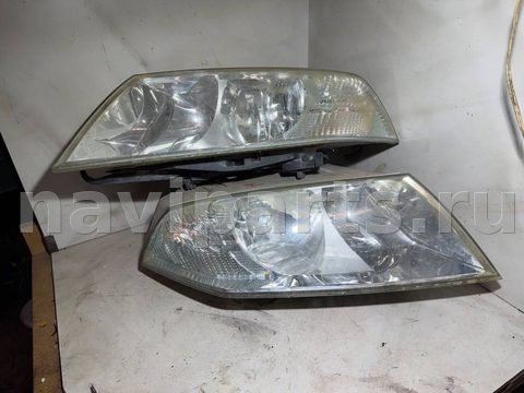 Фары передние (комплект) Skoda Octavia A5, 2005 г., арт. 108211735