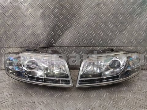 Фары передние (комплект) Audi A4 B6, 2002 г., арт. 111110777
