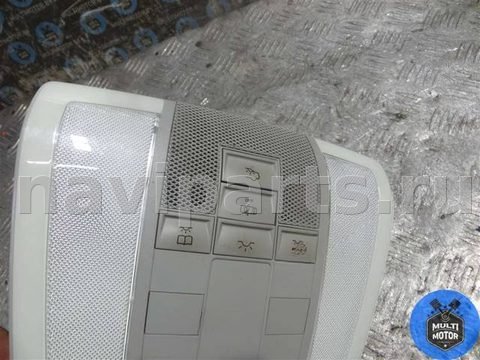 Фонарь салона (плафон) Mercedes GLK X204, 2010 г., арт. 00074904, фото 2