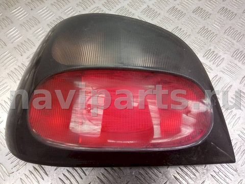 Фонарь задний левый Renault Megane, 1999 г., OEM 7700828137, арт. 1042082