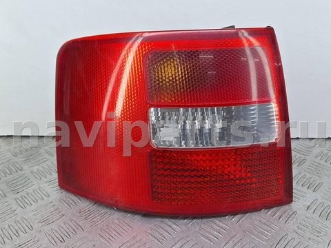 Фонарь задний левый Audi A6, 2003 г., OEM 4B9945095, арт. 42961