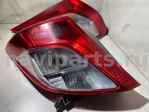 Фонарь задний правый Toyota Yaris, 2012 г., арт. 106100372