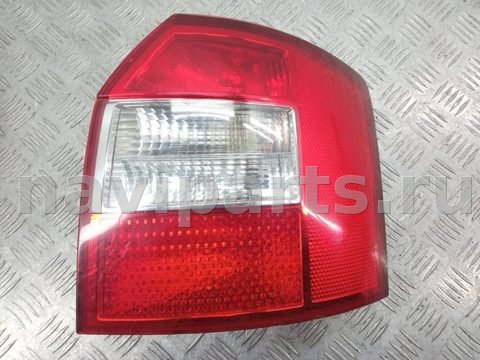 Фонарь задний правый Audi A4, 2002 г., OEM 8E9945096, арт. 1076345