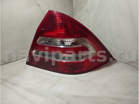 Фонарь задний правый Mercedes C W203, 2004 г., арт. 95725874