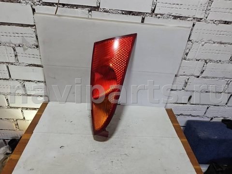 Фонарь задний правый Ford Focus, 2000 г., OEM XS4X13404, арт. 9730