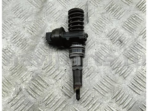 Новое Volkswagen Golf, 2004 г., OEM 038130073AG, арт. 55382835, фото 2