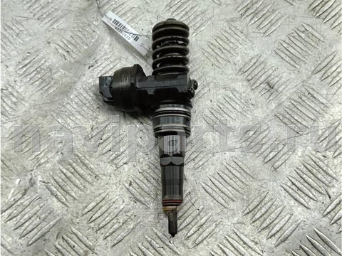 Новое Volkswagen Golf, 2004 г., OEM 038130073AG, арт. 55382839, фото 2