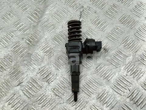 Форсунка Volkswagen Passat B5, 2001 г., OEM 0986441557, арт. 55396659