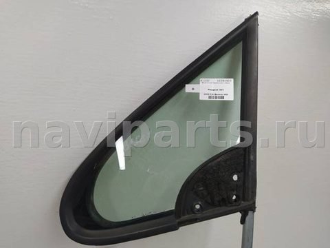 Форточка передняя левая Peugeot 307, 2004 г., арт. 10394903
