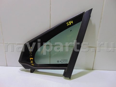 Форточка передняя левая Peugeot 208, 2012 г., OEM 9801476080, арт. 32268