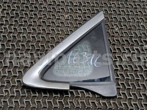 Форточка передняя левая Chrysler Pacifica RU, 2016 г., OEM 68227745AC, арт. 8221345
