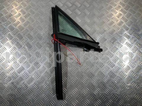 Форточка передняя правая Porsche Panamera, 2011 г., OEM 970542312, арт. 8739900