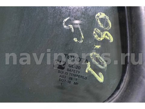 Форточка задняя левая Toyota Sequoia UCK35, 2001 г., OEM 681240C020, арт. 122425, фото 2