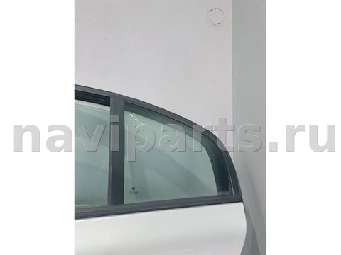 Форточка задняя левая Skoda Superb, 2002 г., арт. 277826