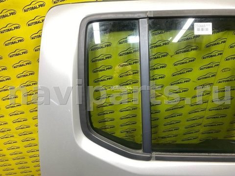Форточка задняя правая Nissan Navara, 2012 г., OEM 82262EB300, арт. 250666