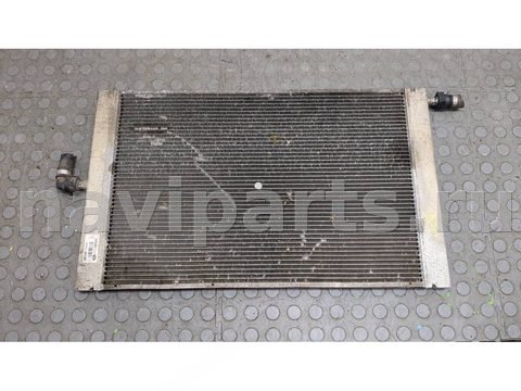 Интеркулер Land-Rover Range Rover, 2002 г., OEM PCC500380, арт. 20993335