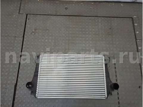 Интеркулер Volkswagen Amarok, 2010 г., арт. 21419765