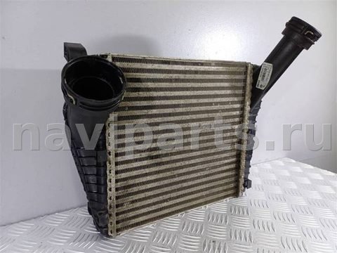 Интеркулер Audi Q7 4L, 2009 г., OEM 7P0145804A, арт. 27900, фото 2
