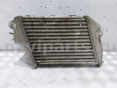 Интеркулер Audi A8 D3, 2002 г., OEM 4E0145805D, арт. 9913