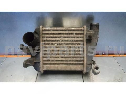 Интеркулер Audi A4 B7, 2006 г., OEM 8E0145805AD, арт. Inter79g0