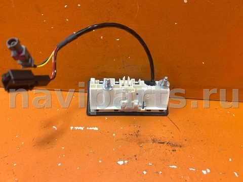 Камера заднего вида Volkswagen Touran, 2013 г., OEM 3C9827566A, арт. 01022051v5, фото 2