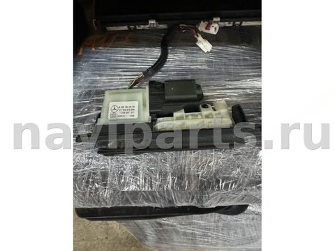 Камера заднего вида Mercedes C W205, 2016 г., арт. 1205959608, фото 2