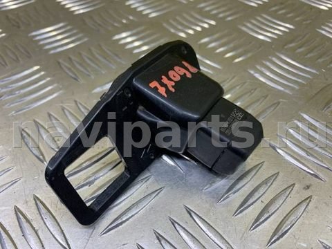 Камера заднего вида Toyota RAV4, 2013 г., OEM 8679042030, арт. 200687, фото 2