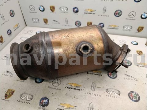 Новое Porsche Macan, 2021 г., OEM 8W0131703AC, арт. P17-36-1