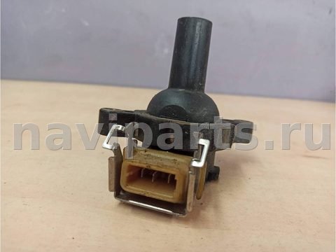 Катушка зажигания BMW 5 E39, 1996 г., OEM 1748017, арт. 17-10-313