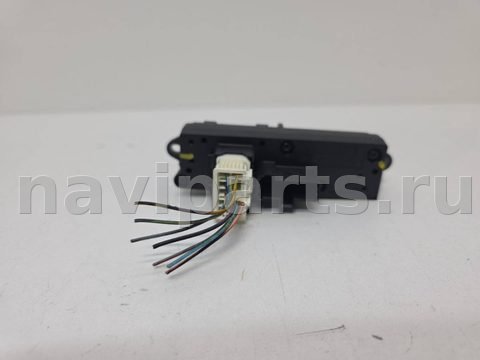 Кнопка аварийной сигнализации Maserati Quattroporte, 2013 г., OEM 156067821, арт. 12509, фото 3