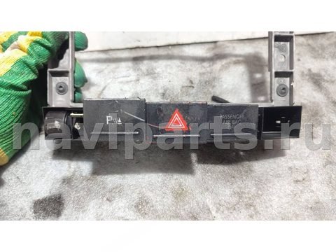 Кнопка аварийной сигнализации Volkswagen Touareg, 2005 г., OEM 7L953235, арт. 1G2033