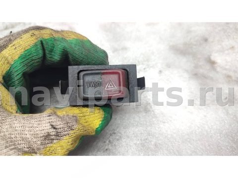 Кнопка аварийной сигнализации Volkswagen Passat B2, 1988 г., OEM 161953235A, арт. 1G2065