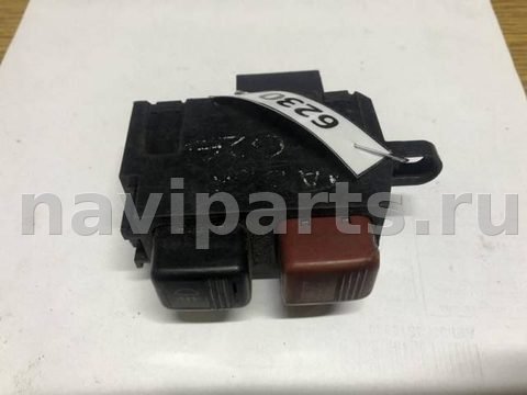 Кнопка аварийной сигнализации Mazda 626, 1989 г., арт. 22720