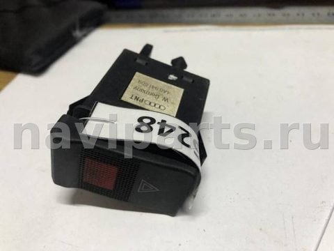 Кнопка аварийной сигнализации Audi 80, 1994 г., арт. 22738
