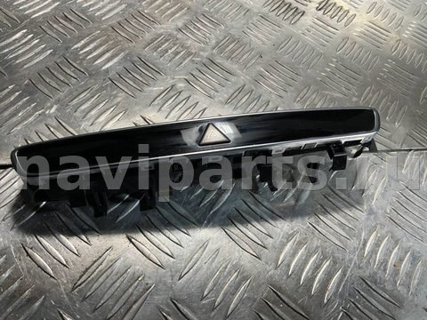 Кнопка аварийной сигнализации Mercedes E W213, 2019 г., OEM A2139008510, арт. 33210432021