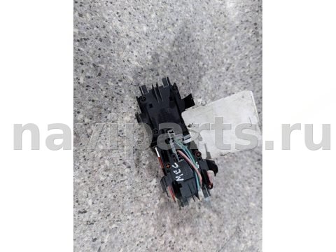 Кнопка аварийной сигнализации Renault Megane, 2008 г., OEM 8200095493, арт. 46023027859_1, фото 2
