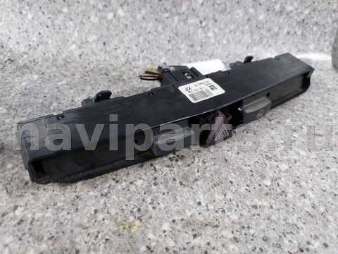 Кнопка аварийной сигнализации Opel Astra, 2006 г., OEM 13100105, арт. 46023033167