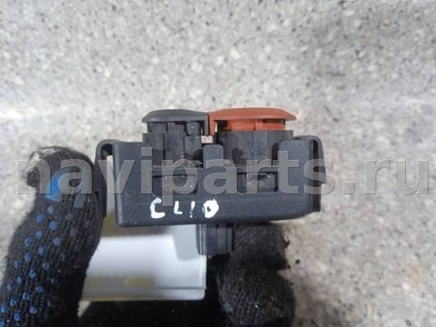 Кнопка аварийной сигнализации Renault Clio, 2007 г., OEM 8200214896A, арт. 46023034823, фото 2