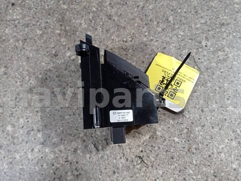 Кнопка аварийной сигнализации Mazda 3, 2010 г., OEM 10004071, арт. 46023067185