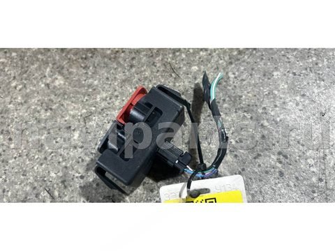 Кнопка аварийной сигнализации Renault Megane, 2011 г., OEM 252100001R, арт. 46023068807